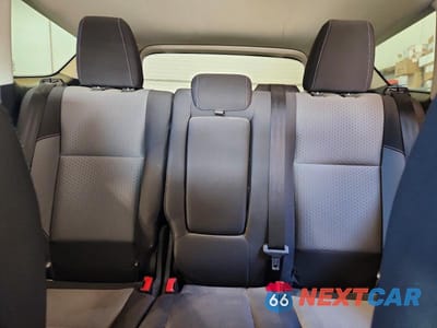 Zdjęcie 10 z 13 samochodu: 2018 FORD ESCAPE SE VIN:1FMCU9GD7JUB32550 - miniatura