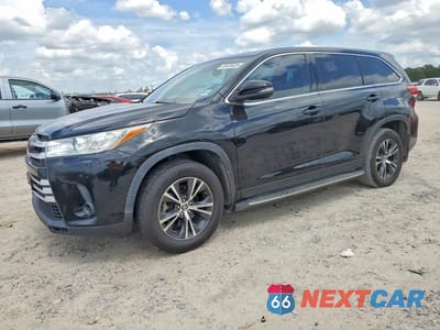 2019 TOYOTA HIGHLANDER LE 5TDZARFH5KS055551 - główne zdjęcie licytacji z USA - miniatura