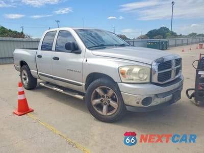 Czwarte zdjęcie samochodu z boku: 2007 DODGE RAM 1500 ST VIN:1D7HA18P27S171702 - miniatura