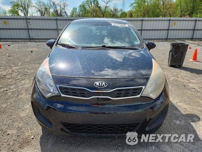 Piąte zdjęcie samochodu w środku: 2013 KIA RIO 5-DOOR EX VIN:KNADN5A38D6167859 - miniatura