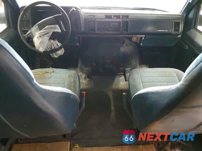 Zdjęcie 8 z 13 samochodu: 1995 CHEVROLET ASTRO VIN:1GCDM19W3SB141686 - miniatura