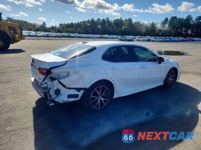 Trzecie zdjęcie samochodu z tyłu: 2024 TOYOTA CAMRY SE VIN:4T1T11AK1RU894379 - miniatura