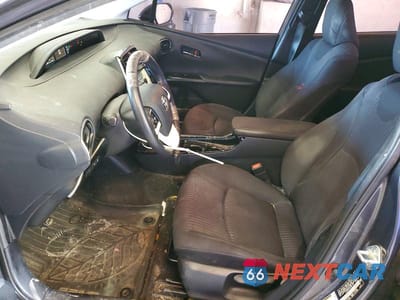 Zdjęcie 7 z 12 samochodu: 2018 TOYOTA PRIUS THREE VIN:JTDKARFUXJ3551153 - miniatura
