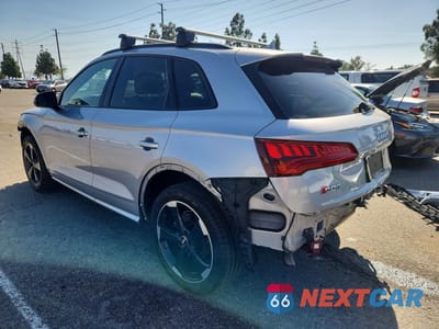 Drugie zdjęcie samochodu z przodu: 2020 AUDI SQ5 PREMIUM PLUS VIN:WA1B4AFY8L2065620 - miniatura