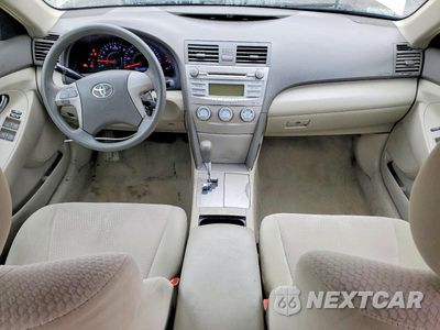 Zdjęcie 8 z 12 samochodu: 2011 TOYOTA CAMRY LE VIN:4T1BF3EK8BU714694 - miniatura