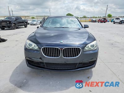 Piąte zdjęcie samochodu w środku: 2014 BMW 740 LI VIN:WBAYE4C55ED137998 - miniatura
