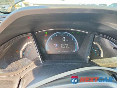 Zdjęcie 9 z 12 samochodu: 2019 HONDA CIVIC LX VIN:2HGFC2F61KH523519 - miniatura