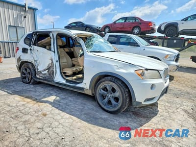 Czwarte zdjęcie samochodu z boku: 2012 BMW X3 XDRIVE28I VIN:5UXWX5C57CL717250 - miniatura