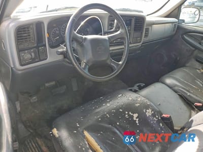 Zdjęcie 8 z 12 samochodu: 2001 CHEV SILVERADO 1500 VIN:1GCEC14T51E243119 - miniatura
