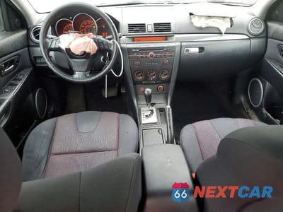 Zdjęcie 8 z 13 samochodu: 2006 MAZDA 3 S VIN:JM1BK323561414423 - miniatura