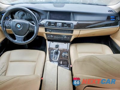 Zdjęcie 8 z 12 samochodu: 2016 BMW 528 I VIN:WBA5A5C59GG353116 - miniatura