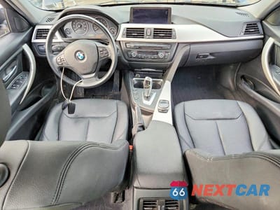 Zdjęcie 8 z 13 samochodu: 2014 BMW 320 I XDRIVE VIN:WBA3C3G54ENS70461 - miniatura