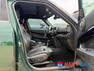 Piąte zdjęcie samochodu w środku: 2019 MINI COOPER S E COUNTRYMAN ALL4 VIN:WMZYU7C52K3F94781 - miniatura