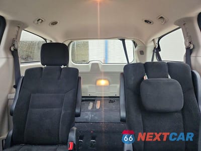 Zdjęcie 10 z 14 samochodu: 2016 DODGE GRAND CARAVAN SXT VIN:2C4RDGCG1GR180957 - miniatura