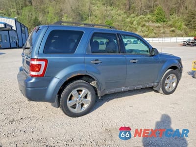 Trzecie zdjęcie samochodu z tyłu: 2011 FORD ESCAPE XLT VIN:1FMCU9DG9BKA91754 - miniatura