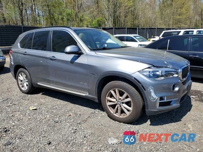 Czwarte zdjęcie samochodu z boku: 2015 BMW X5 XDRIVE35I VIN:5UXKR0C50F0K60704 - miniatura