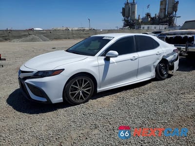 2023 TOYOTA CAMRY SE 4T1G11AK1PU828011 - główne zdjęcie licytacji z USA - miniatura