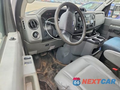 Zdjęcie 8 z 13 samochodu: 2018 FORD ECONOLINE E450 SUPER DUTY CUTAWAY VAN VIN:1FDXE4FS7JDC18930 - miniatura