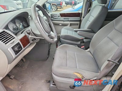Zdjęcie 7 z 13 samochodu: 2010 CHRYSLER TOWN & COUNTRY TOURING VIN:2A4RR5DX7AR126441 - miniatura