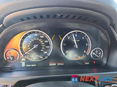 Zdjęcie 9 z 12 samochodu: 2017 BMW X5 XDRIVE35D VIN:5UXKS4C33H0Y15545 - miniatura