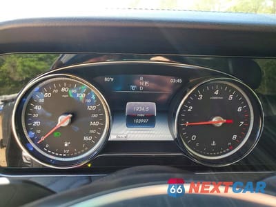 Zdjęcie 9 z 12 samochodu: 2018 MERCEDES-BENZ E 300 4MATIC VIN:WDDZF4KB1JA355997 - miniatura