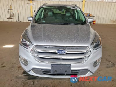 Piąte zdjęcie samochodu w środku: 2019 FORD ESCAPE TITANIUM VIN:1FMCU0J97KUA35754 - miniatura