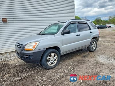 2008 KIA SPORTAGE LX KNDJE723587531395 - główne zdjęcie licytacji z USA - miniatura