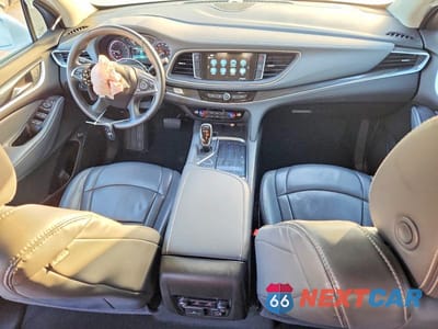 Zdjęcie 8 z 14 samochodu: 2018 BUICK ENCLAVE ESSENCE VIN:5GAERBKW2JJ228555 - miniatura
