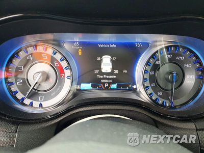 Zdjęcie 9 z 12 samochodu: 2016 CHRYSLER 300 300S VIN:2C3CCABT7GH224345 - miniatura