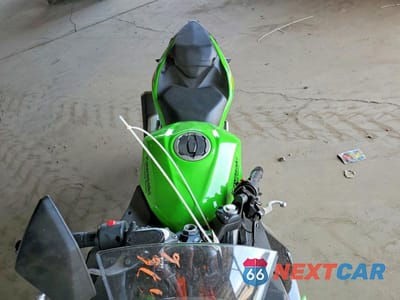 Piąte zdjęcie samochodu w środku: 2025 KAWASAKI EX500 H VIN:ML5EXGH13SDA50987 - miniatura
