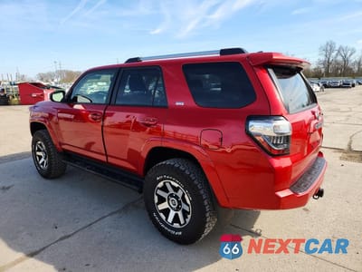 Drugie zdjęcie samochodu z przodu: 2024 TOYOTA 4RUNNER SR5 VIN:JTEMU5JR6R6260652 - miniatura