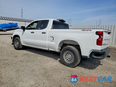 Drugie zdjęcie samochodu z przodu: 2021 CHEVROLET SILVERADO K1500 VIN:1GCRYAEH4MZ261296 - miniatura