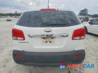 Zdjęcie 6 z 13 samochodu: 2011 KIA SORENTO LX VIN:5XYKT3A11BG162449 - miniatura