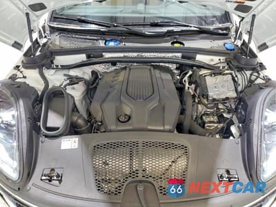 Zdjęcie 12 z 13 samochodu: 2024 PORSCHE MACAN BASE VIN:WP1AA2A54RLB20188 - miniatura
