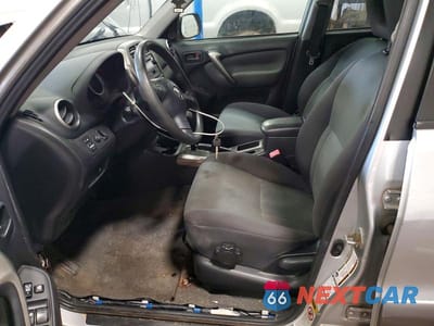 Zdjęcie 7 z 12 samochodu: 2004 TOYOTA RAV4 BASE VIN:JTEHD20V340026155 - miniatura