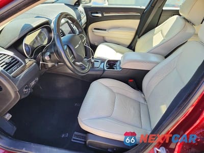 Zdjęcie 7 z 12 samochodu: 2019 CHRYSLER 300 LIMITED VIN:2C3CCAKG8KH542972 - miniatura