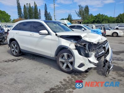 Czwarte zdjęcie samochodu z boku: 2020 MERCEDES-BENZ GLC 300 VIN:WDC0G8DB5LF696257 - miniatura