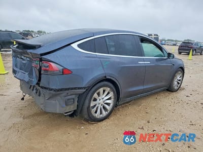 Trzecie zdjęcie samochodu z tyłu: 2020 TESLA MODEL X VIN:5YJXCBE23LF228690 - miniatura
