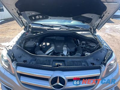 Zdjęcie 7 z 13 samochodu: 2013 MERCEDES-BENZ GL 550 4MATIC VIN:4JGDF7DE8DA124091 - miniatura