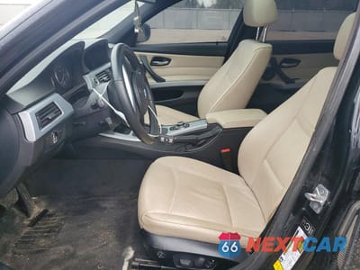 Zdjęcie 7 z 12 samochodu: 2010 BMW 335 XI VIN:WBAPL3C55AA407724 - miniatura