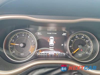 Zdjęcie 9 z 13 samochodu: 2015 JEEP CHEROKEE LIMITED VIN:1C4PJMDS3FW730134 - miniatura