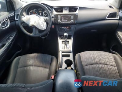 Zdjęcie 8 z 12 samochodu: 2018 NISSAN SENTRA SV VIN:3N1AB7AP7JY229739 - miniatura