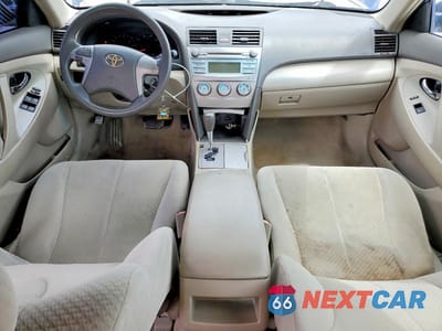 Zdjęcie 8 z 11 samochodu: 2009 TOYOTA CAMRY BASE VIN:4T1BE46K99U354093 - miniatura