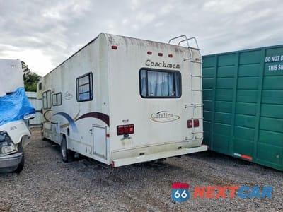 Trzecie zdjęcie samochodu z tyłu: 2002 COACHMEN CATALINA VIN:1FDXE45SX2HB75504 - miniatura