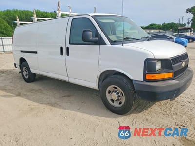 Czwarte zdjęcie samochodu z boku: 2013 CHEVROLET EXPRESS G2500 UTILITY / SERVICE VAN VIN:1GCWGGCA5D1178439 - miniatura