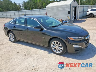 Czwarte zdjęcie samochodu z boku: 2021 CHEVROLET MALIBU LT VIN:1G1ZD5ST4MF075439 - miniatura