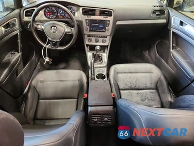 Zdjęcie 8 z 12 samochodu: 2017 VOLKSWAGEN GOLF S VIN:3VW117AU0HM061429 - miniatura