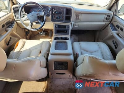 Zdjęcie 8 z 13 samochodu: 2005 GMC YUKON VIN:1GKEK13T55J161994 - miniatura