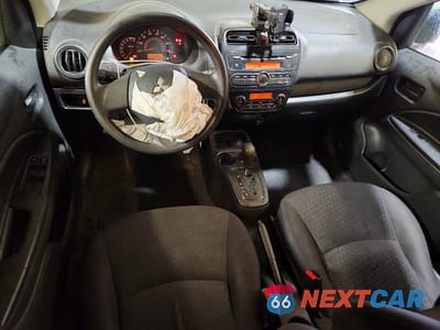 Zdjęcie 8 z 12 samochodu: 2015 MITSUBISHI MIRAGE DE VIN:ML32A3HJ2FH006349 - miniatura