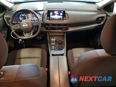 Zdjęcie 8 z 12 samochodu: 2025 NISSAN ROGUE SV VIN:5N1BT3BA7SC813825 - miniatura